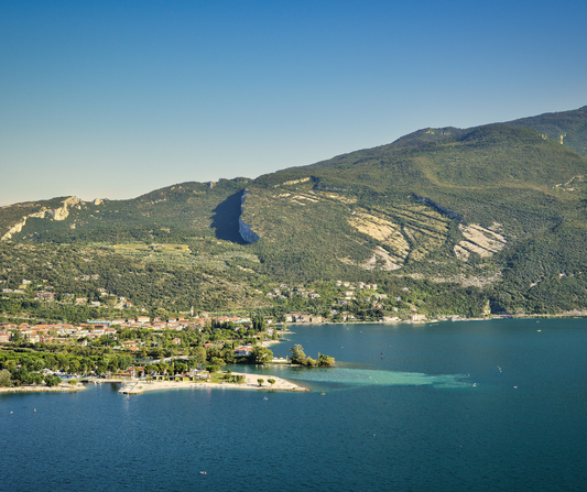 Riva del Garda: Natura, Avventura e Storia sul Lago