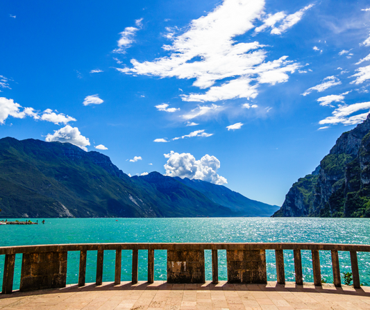 Le Caratteristiche dei Vitigni Autoctoni del Lago di Garda: Lugana, Chiaretto e Bardolino